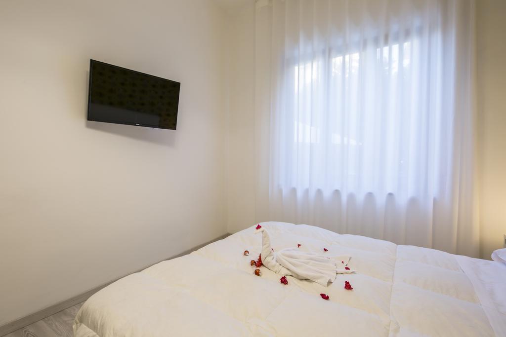 Flower Suites ซอร์เรนโต ภายนอก รูปภาพ